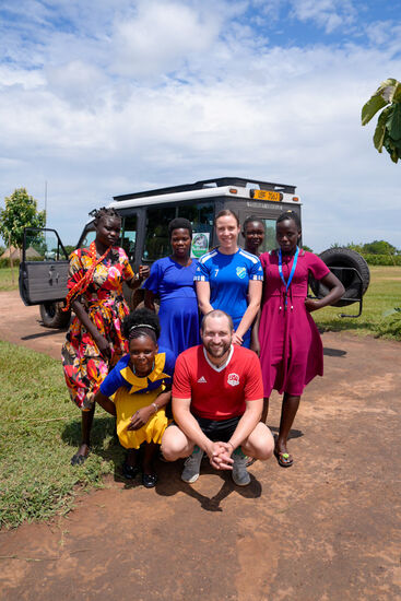 Die jungen Lehrerinnen noch einmal extra mit Thalia und Nicolas…