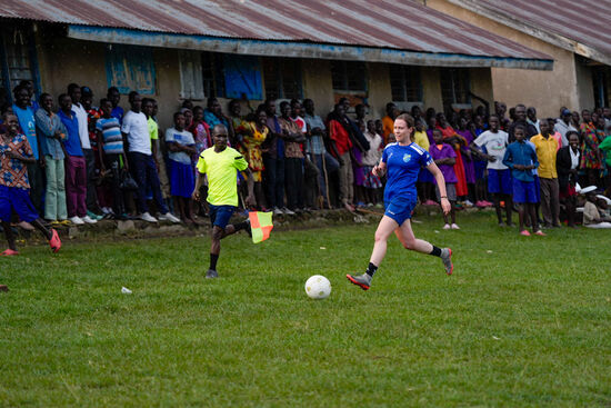 Einer der wenigen Kontakte…