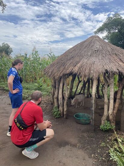 Mensch und Tier leben hier eng beieinander