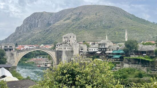 Die „Stari most - Die Brücke über den Nereveta ist das Wahrzeichen der Stadt