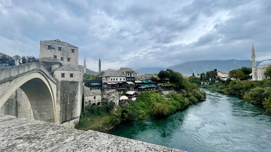 Sie wurde während des Krieges zerstört und 1995 wieder aufgebaut und 2004 offiziell neu eröffnet