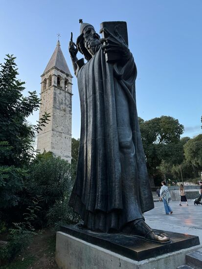 Statue Gregor von Nin - ein Bischof im 10. Jahrhundert, er war Verfechter der Altslawischen Sprache in der katholischen Lithurgie.