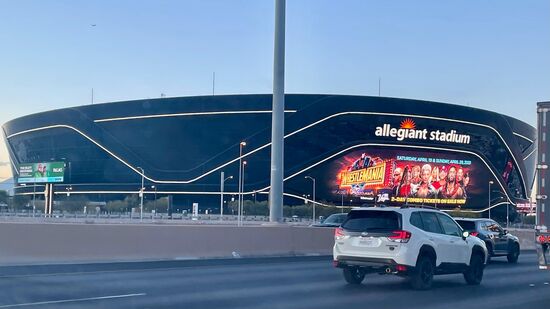 Die recht neue Sport- und Veranstaltungsarena.