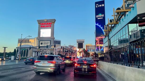 Es ist recht viel Betrieb auf den Straßen. Während der CES Messe ist die Stadt sehr voll