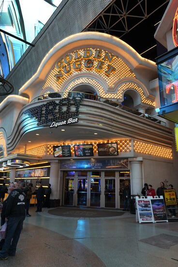 Das bekannte „Golden Nugget“ -aus dem Jahre 1940 - es wurde erst 2009 um 416 Zimmer erweitert—bis dahin war es ausschließlich ein Casino