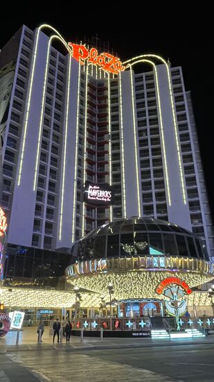 Auch in Downtown empfängt uns viel Glanz und Glimmer