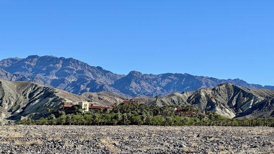 Bis zu unserer Unterkunft „The Inn at Death Valley“ ist es nun nicht mehr weit.