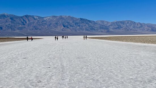 Manchmal steht hier vieles nach Regenfällen unter Wasser, sicher auch ein beeindruckender Anblick-aber heute ist alles begehbar