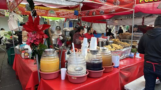 Überall Street Food …