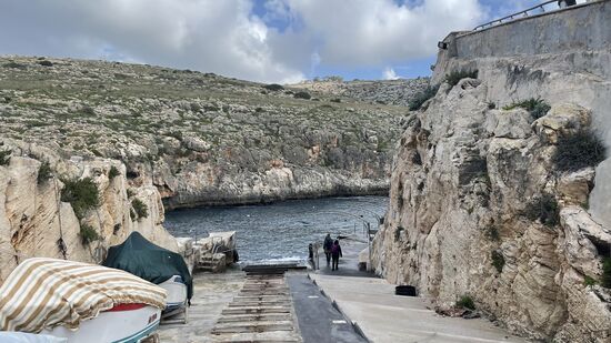 Allerdings ist es sehr windig—nicht sehr einladend für eine Bootsfahrt