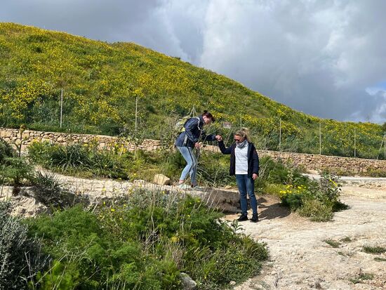 Ich sag ja immer: man sollte sich im Alter immer eine paar jüngere Freunde/innen sichern...