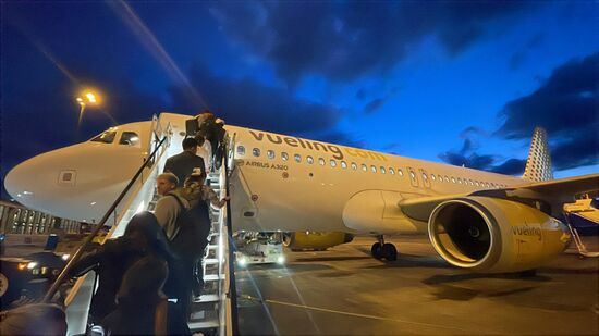 Um 22 Uhr besteigen wir dann doch schon  den Flieger