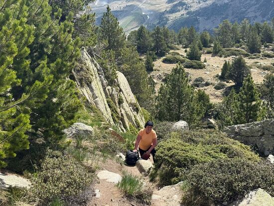 Und wieder über dicke Felssteine hinauf