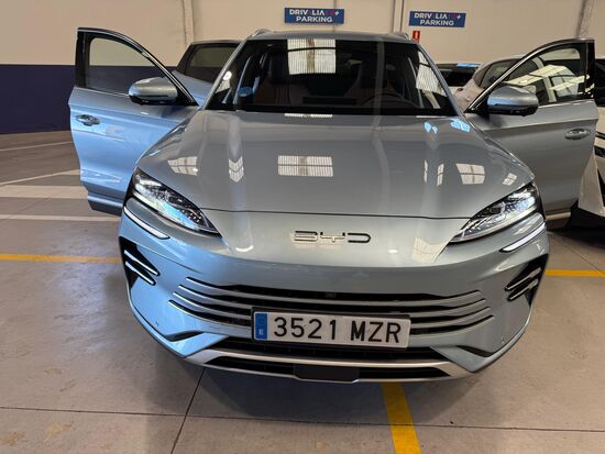 Unser Mittelklasse-Wagen für die nächsten Tage: ein „BYD“ - ein Hybrid, der hier in Spanien beliebt ist