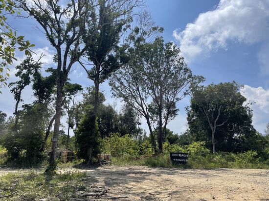 Also erstmal auf zum Long Beach - hier sind auch Wegweiser 