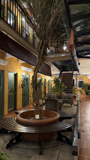 Der Innenhof .. hier hat vor langer Zeit eine wohlhabende chinesische Familie gewohnt