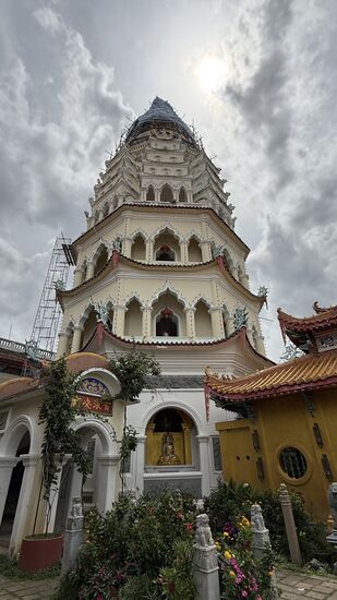 Die Pagode wurde vom König Rama VI in Auftrag gegeben