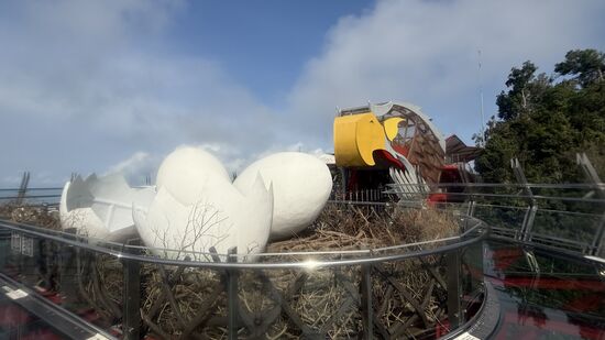 Das Adlernest: eine Glasplattform, die sich in 650m Höhe über den Meeresspiegel befindet und 38m lang ist