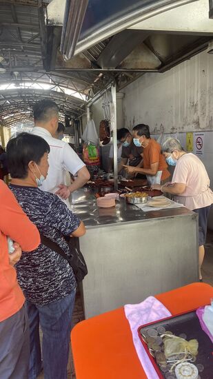 Hier steht man Schlange…