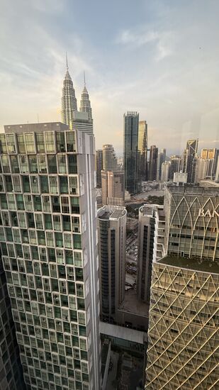 Wir haben unser Zimmer im 36.Stock—schade, leider keinen direkten Blick auf die Petronas Twin Towers