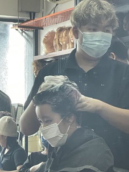 Immer wieder hat sie neue Wünsche und neue Stellen, wo sie gern „gekrault“ werden will