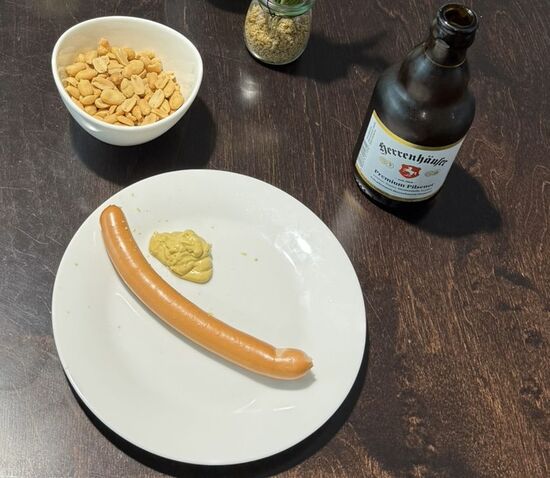 Wir sind zeitig da und stärken uns in der Lounge im Airport