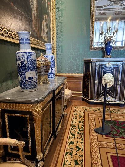 Im Schloß darf nicht fotografiert werden, jedoch gelingen ein paar heimliche Aufnahmen