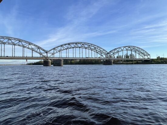 Die Eisenbahnbrücke