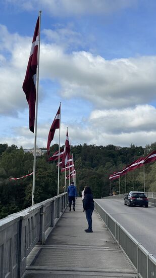 Sigulda wird auch als die Schweiz Lettlands bezeichnet-gerade findet hier auch  irgendein Lauf statt