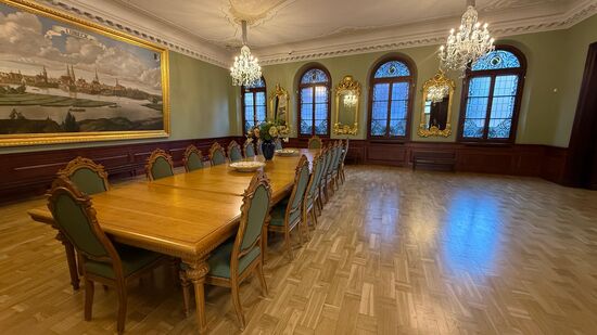 Interessant: ein Gemälde , welches die Stadtansicht von Lübeck zeigt