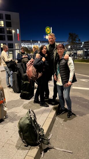 Um 19 Uhr sind wir dann auch schon wieder in Berlin-
Es war ein schöner Kurztrip und wir sind uns einig: Riga ist eine Reise wert!