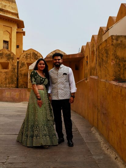 Wir sehen einige Brautpaare—dies ist ein „Pre-Wedding“  was immer das auch bedeutet