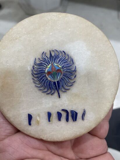 Hier sind es mehrere hunderte von den kleinen Teilchen….