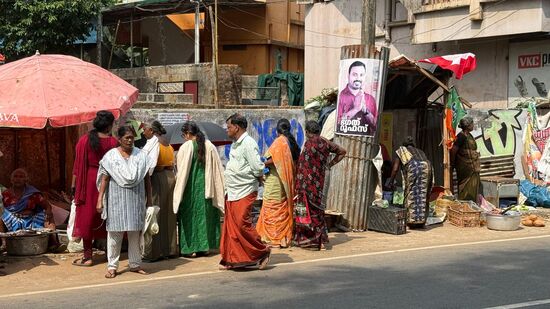 Wenn wir die Anlage verlassen, wird die Zimmernummer notiert-hier an der Hauptstraße wird täglich der gefangene Fisch verkauft