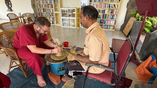 Nicolas bekommt das ganz gut hin 