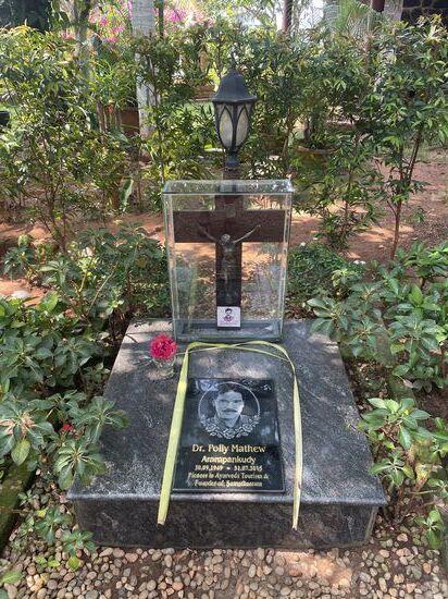 Der Gründer wurde auch hier auf dem Gelände bestattet