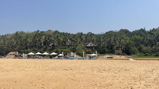 Blick vom Strand auf unsere Anlage