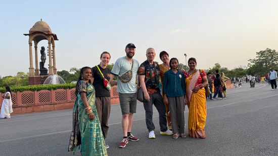 Man möchte Fotos mit uns….manchmal können wir keine 2 Schritte machen ohne belagert zu werden