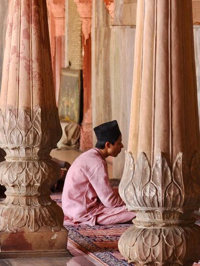 Das Bauwerk fungiert heute als aktive Kultstätte für Muslime im beliebten Viertel Chandni Chowk