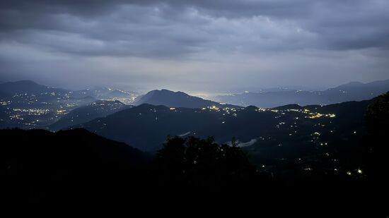 Abends klart es wieder etwas auf und wir dürfen mit diesem wunderschönen Ausblick den Tag beenden.