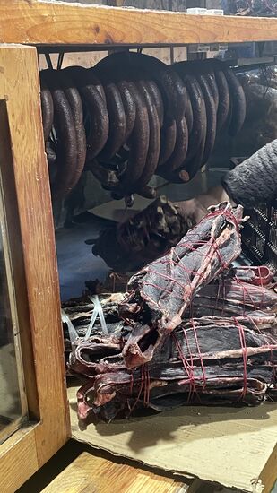 Getrocknetes Rindfleisch und Rinderwurst