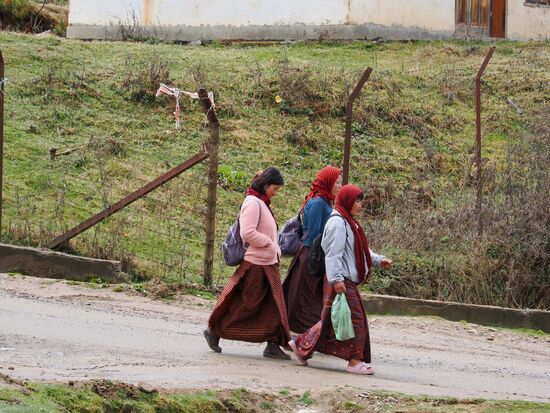 Diese Frauen kommen bestimmt von der Arbeit.