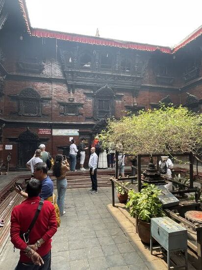 Wir fahren mit dem Taxi die 2,5km zum „Kumari-Tempel“