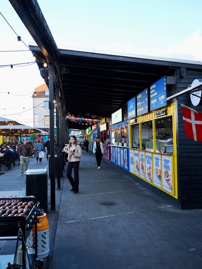 Der beliebte Markt "Broens Street food"
