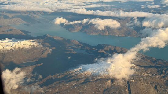 Der Flug dauert knapp 5h