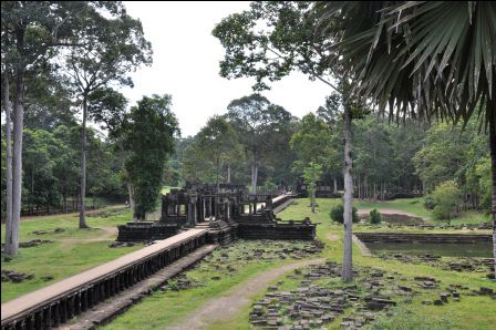 Zum Bayon Tempel
