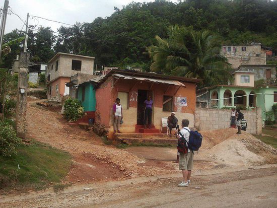 Sie wollen uns ihre Mariuhana Plantage zeigen