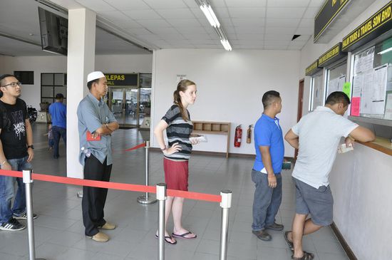 Anstellen fürs Ticket...