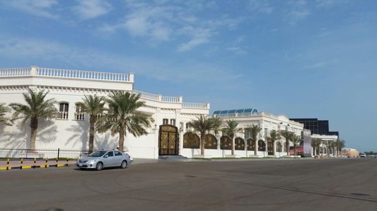 Ein Palast, ich weiß nicht ob der vom Scheich.