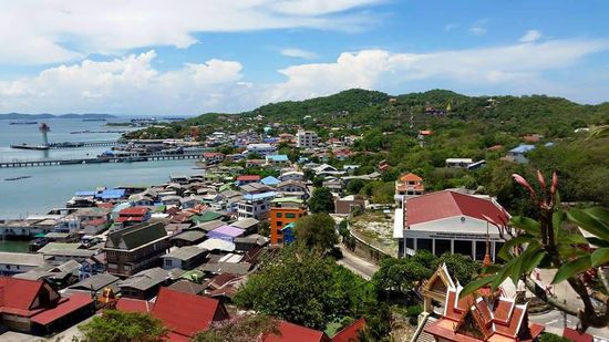Wir wandern zum Kloster , dort soll es auch den Fußabdruck von Buddha zu sehen geben.